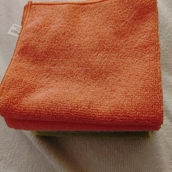 Microfiber Cleaning Cloths (8 in Pack) Brand New - Picture 3 of 8